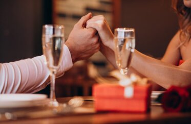 How to make a date romantic: The Ultimate Guide With Romantic Date Ideas